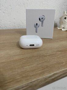 Apple AirPods 4 Active Noise Cancellation - 7