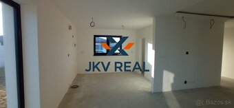 JKV REAL ponúka na predaj krásnu novostavbu v Malých Levároc - 7