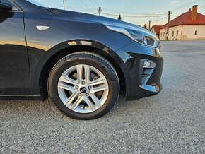 Predám KIA Cee’d 1.0 T-GDi 100k Silver + Silver pack - 7