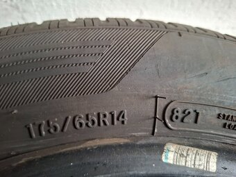 175/65 r14 zimne pneumatiky Avon - 7