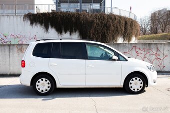 Volkswagen Touran 1.6 TDI DSG - 7