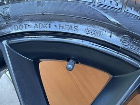 GEMINI SCHWARZ skoda Octavia RS 3 5x112  7,5x18 ET 51 - 7