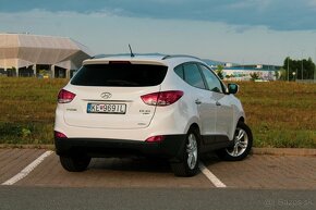 Hyundai ix35 2.0 CRDi VGT Style 4x4 odpočet DPH - 7