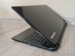 ▼Toshiba Satellite L50-B - 15,6" / i3-4005U / 8GB / SSD / ZÁ - 7