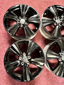 5x114,3 R18 LEXUS UX originál alu disky - ET 45 - 7