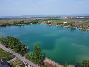 REZERVOVANÉ - Na predaj 5 izbový rodinný dom s garážou a krá - 7