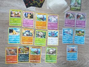 Balíček Pokémon kartičky, mince, odznaky - 7