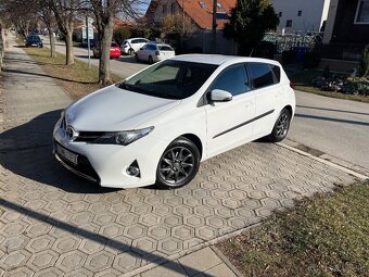 Toyota auris - 7