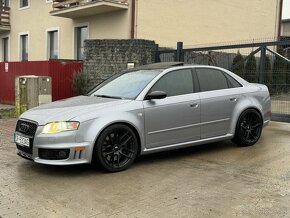 Audi rs4 4.2 V8 420koni manuál - 7