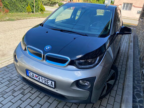 Predám BMW i3 - 7