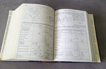 Strojně technická příručka (2x) + strojnické tabuľky (2x) - 7