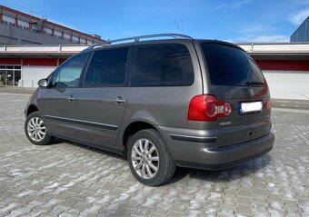 VW Sharan - 7