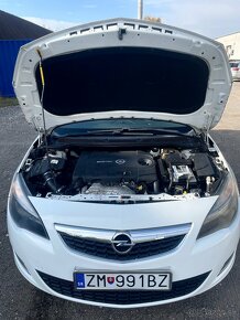 Opel Astra 2.0 J ŠPORT+TOURER AUTOMAT. - 7