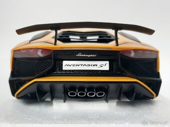 1:18 - Lamborghini Aventador LP 750-4 SV - AUTOart - 1:18 - 7