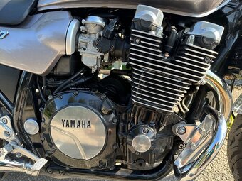 Yamaha XJR 1200 - 7