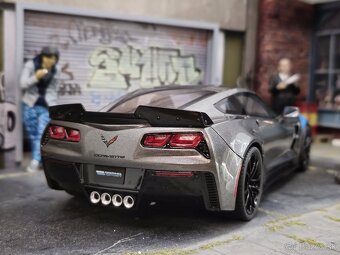 Chevrolet Corvette C7 1:18 GT Spirit - 7