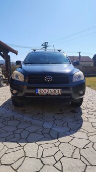 Toyota RAV4 4x4,2,2 100kw 2007 - 7