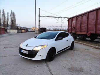 Predám Renault Mégane Coupé 1.6 16V ....2011 - 7