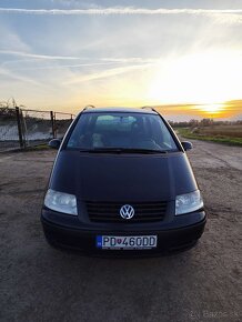 Volkswagen Sharan 2.0 103kW 2006 7-miestny - 7