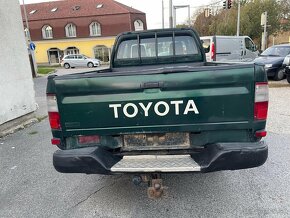 TOYOTA HILUX 2,5 DIESEL 4X4 - 7