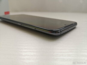 Xiaomi Mi 9 6/128 Gb - 7