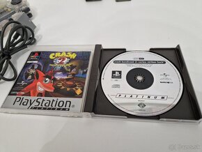 PlayStation 1 + 2 ovládač + Crash Bandicoot 2 - 7