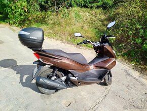 SKÚTER HONDA PCX 125 - 7