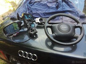 Audi A8 volantovy airbag - 7