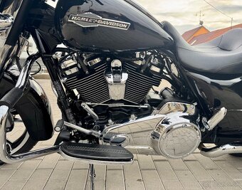 Street Glide  2023 - 7