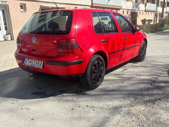 Predám Volkswagen golf 4 1.6 benzín - 7