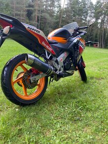 Honda cbr 125 R - 7