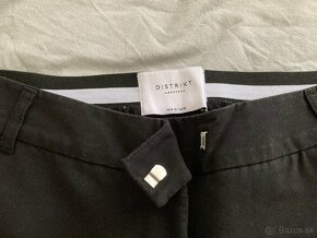 Čierne nohavice a džínsy DISTRIKT a Noisy May - 7