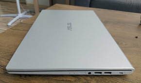 notebook Asus VivoBook - Ryzen 5 3500u, 18GB RAM, 2GB nVidia - 7