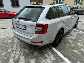 Škoda Octavia Combi 2.0 TDI Elegance/Style DSG - 7