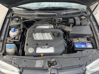 Volkswagen Golf 4 2.3 V5 r.v 1998 - 7