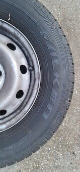 Predám 215/70 R15C 109/107R zimné 4 kusy - 7