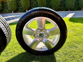 Komplet letnú sadu alu Škoda Scout 5x112 225/50 R17. - 7