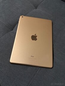 iPad 6.gen., 32GB - 7