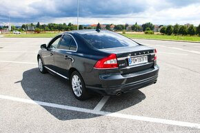 Volvo S80 D4 2.0L Drive-E ECO Momentum Geartronic
 - 7