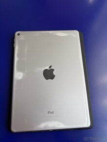 iPhone 12 mini + IPad Air 2 - 7