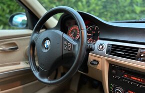 BMW 320D Combi - 7