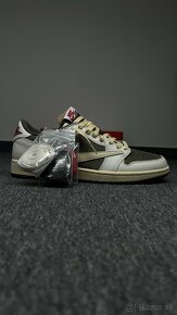 Nike x Travis Scott Air Jordan 1 Low OG "Reverse Mocha" - 7