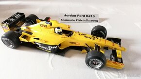 Modely F1 M1:18 - 7