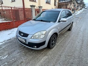 KIA Rio 1.5 crdi 81kw r.2006 - 7