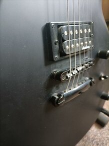 Jackson JS22 Monarkh AH Satin Black

 - 7