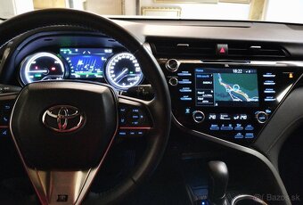 Predám: TOYOTU Camry, hybrid, 2,5 - 7