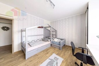 Priestranný 92m2 3-izbový byt s parkovacím miestom - Piešťan - 7