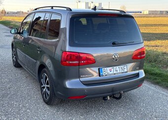 Volkswagen Touran - 7