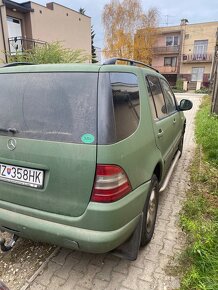 Mercedes Benz ML 3.2 benzín 2001 - 7