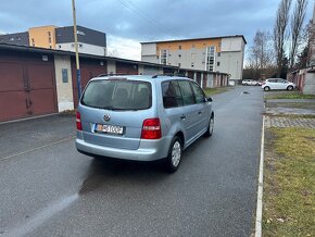 Volkswagen Touran 1.9 TDI - 7